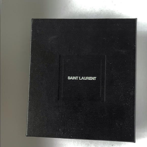 SAINT LAURENT PARIS CREDIT CARD CASE IN SMOOTH LEATHER - Picture 2 of 7